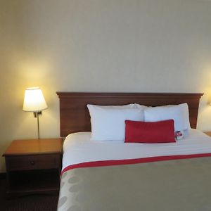 Double Room One Full Bed Bathtub Grab Bars Mobility Accessible or Non-Smoking